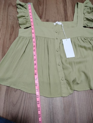 Top Lush Mellow verde con cinturino e volant piccolo nuovo con etichetta oversize - Foto 6 di 10