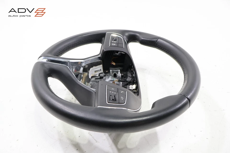 Volante Maserati Ghibli 2014-2016 con interruptores OEM Foto 4 de 4