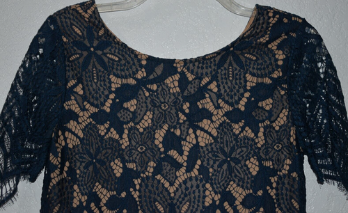 Womens XS Lace Top Sexy Scalloped Trim Deep Teal Overlay w/Tan Lining Express - Picture 11 of 11