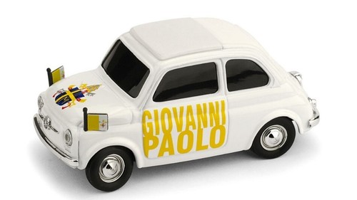 MODELLINO AUTO STATICO BRUMM FIAT 500 GIOVANNI PAOLO BEATO LUI SCALA 1:43 - Foto 2 di 5