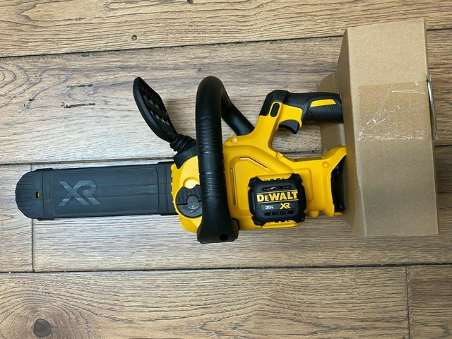 DEWALT DCCS620B 20V MAX Cordless Li-Ion 12 in. Compact Chainsaw (Tool ...