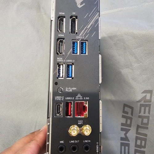 Gigabyte B550I Aorus Pro Ax Mini-ITX Motherboard Socket AM4, AMD DDR4 - Picture 2 of 2