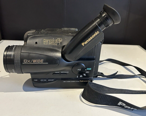 Panasonic Movie Camera VHS-C Black NV-S20B Spares Or Repairs - Picture 2 of 11