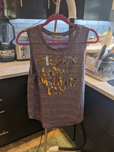 Flywheel Sport Spin Tank Top Peace Love Musik Fly lila meliert gold Gr. L Neu mit Etikett - Bild 1 von 4