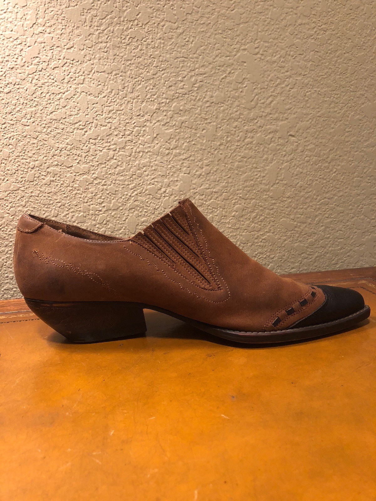 Guess by Georges Marciano Boots Vintage Western Ankle Cowboy Size 10 SPAIN Guess by Georges Marciano Boots Vintage Western Ankle Cowboy Size 10 SPAIN