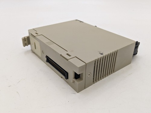 Omron C200H-OD212 Output Unit 48A 24VDC Electric PLC Module  48 Amp - Picture 6 of 8