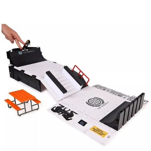 Tech Deck The Berrics Transforming Skate Park X-Connect Creator Boys Playset - Picture 8 of 13