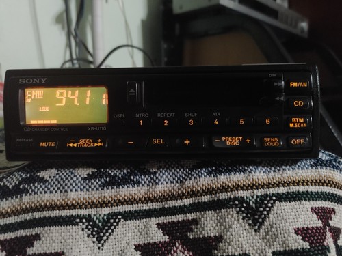 Radio estéreo para automóvil de colección años 90 Old School SONY XR-U110 casete plataforma de audio CD de enlace único - Imagen 9 de 11
