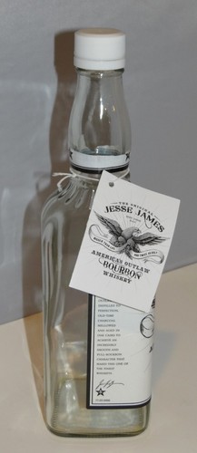 Botella de vidrio en relieve de whisky bourbon fuerza taberna 750 ml vacía Jesse James - Imagen 10 de 12