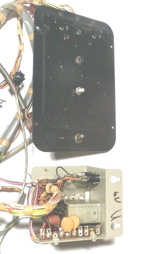 ROWE JUKEBOX TI-2: Ungeprüfter GROSSKABELBAUM mit SERVICEEINHEIT, Klemme, etc. - Bild 6 von 6