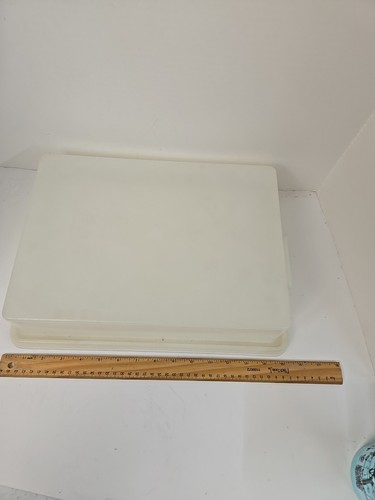 Vintage Tupperware White 11x15 Rectangle Sheet Cake Carrier Tray Lid - Picture 2 of 2