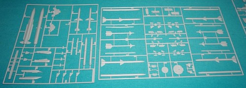 F-4G Phantom II Wild Weasel Revell 1/32 Ordinance Trees (2).