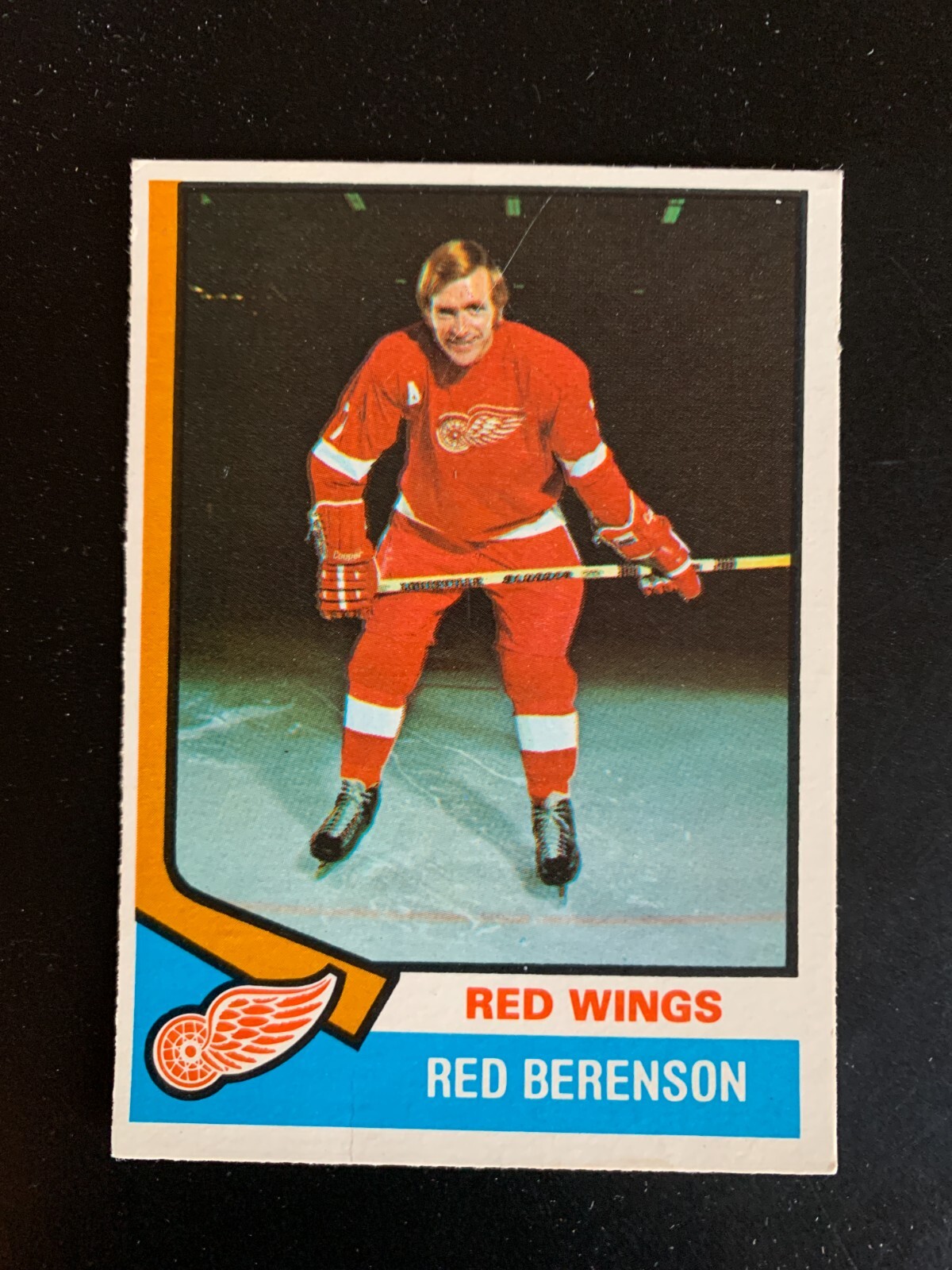 1974-75 O-Pee-Chee #19 Red Berenson - Detroit Red Wings (inv2)