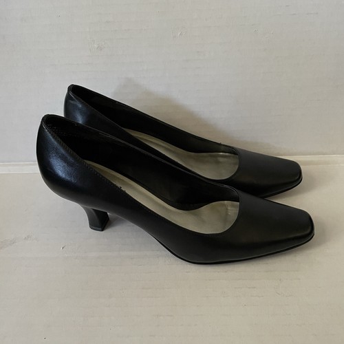 East 5th Women Size 7.5M Black Leather Square Toe Slip On Sunshine Pumps Heels