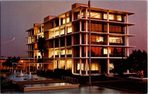 1970'S. COSTA MESA, CA. CITY HALL. POSTCARD HH10