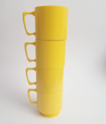 Set of 4 Vtg Mustard Yellow Melamine 8oz Coffee Cups Stackable Camping Travel - Picture 2 of 4