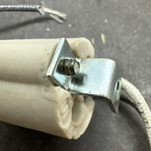 Leviton # 2623-10 Intermediate Base E17 Keyless Porcelain Socket with 15” Lead - Picture 4 of 9