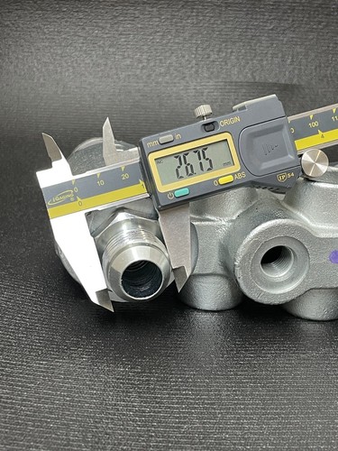 Compatible with Case # 47396759 Faster 4BD4FH Hydraulic flat face Manifold Valve - Picture 9 of 12