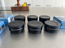 IsoAcoustics ISOPUCK Modular Solution for Acoustic Isolation - Black - Six