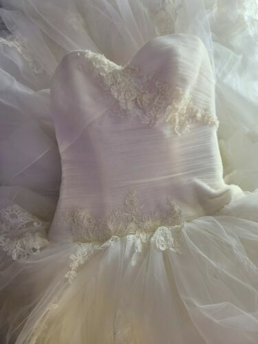 Authentic Simone Rocha Tiered Tulle Overlay Dress White Size Authentic Simone Rocha Tiered Tulle Overlay Dress White Size