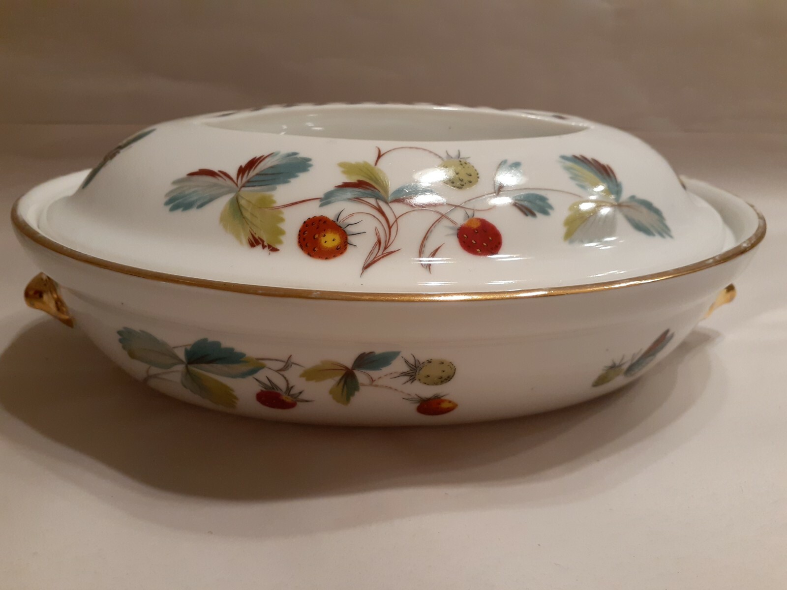 Royal Worcester Evesham Gold Oval Fruit Casserole Dish 9x6x3 Size 3 Shape 21-image