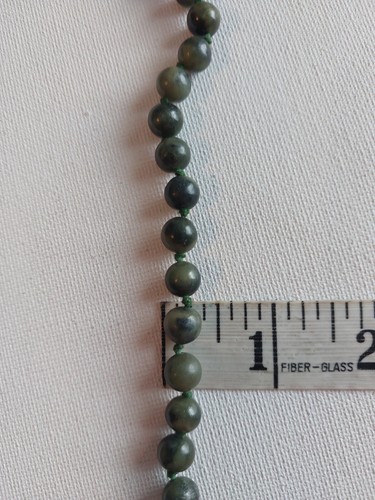 Green Jade Jadeite Carved Vintage Necklace - Picture 2 of 6