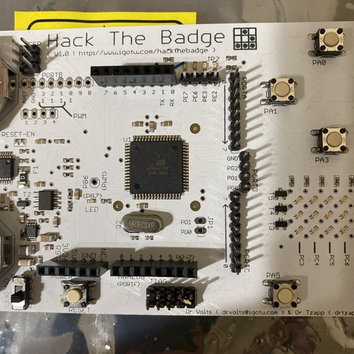 DEFCON CONFERENCIA BLACKHAT HACK THE BADGE IGOTU TABLERO HERRAMIENTA GADGET HACKING Blanco - Imagen 3 de 5