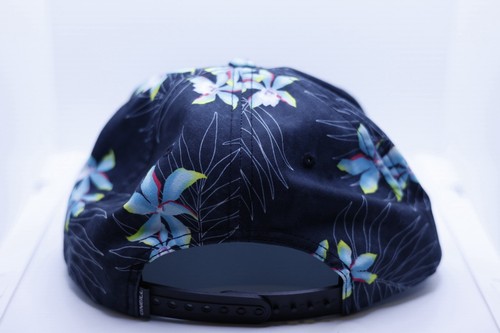 O’Neill Men’s Floral Snapback Hat – Black with Blue & White Flowers - Picture 3 of 4
