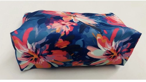 Nuevas 2 Bolsas de Maquillaje Floral 8 1/8" x 5" x 2 3/8" Una + Otra - Imagen 13 de 24