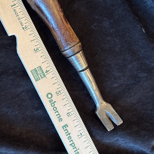 C.S. Herramienta de tapicería de cuero extractor de tachuelas de garra Osborne & Co - Imagen 5 de 6