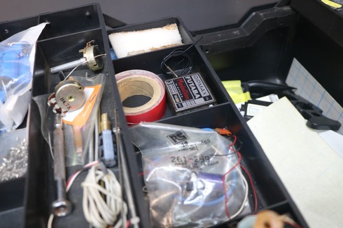 Antiguo Marblehead RC Modelo Yate 1 Mt Casco Madera Velas y Caja de Piezas - Imagen 14 de 24