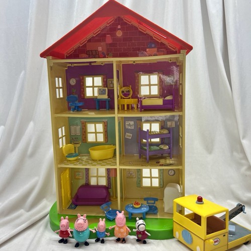 Peppa Pig Light Sounds Familienhaus Puppenhaus & Zubehör Abschleppwagen lesen