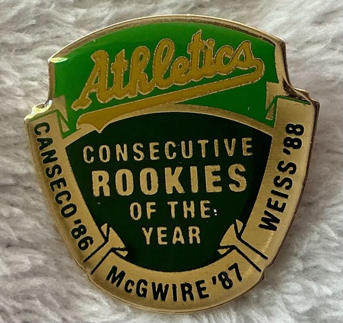 37 Oakland A's Baseball Sammelpins Vintage Unocal 76 mit Karten + Taschen - Bild 13 von 21