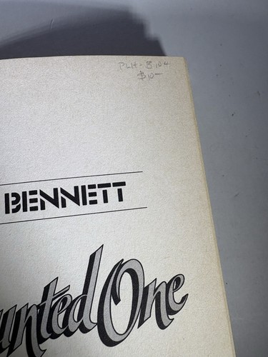 THE HAUNTED ONE by Jay Bennett 1st edt HCDJ SIGNED 1987 mystery autographed vtg - Foto 10 di 11