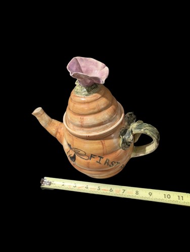 Folk Art Studio Pottery Teapot Beehive with Flower Top Bluemont Virginia Signed - Picture 16 of 21