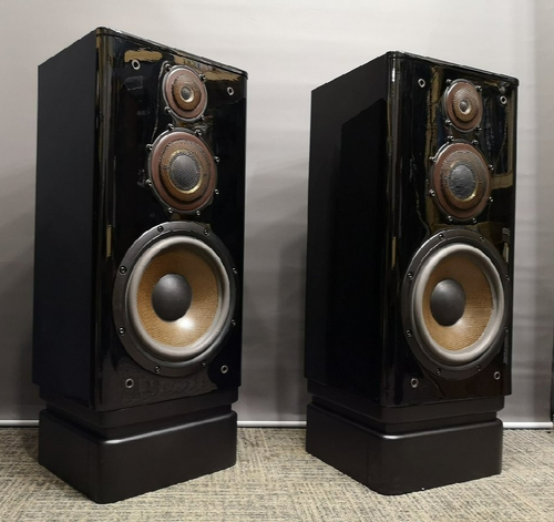 Par de Altavoces Hi-Fi DIATONE DS-2000ZX Reparados Excelente Estado Funcionando - Imagen 2 de 9