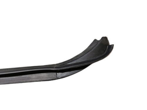 Riel de sellado ventana lateral trasera izquierda exterior nuevo Mercedes Benz W123 Coupé  - Imagen 2 de 9