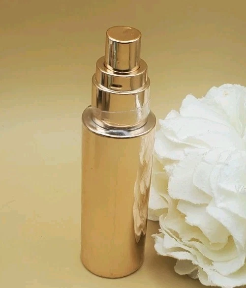 Base de silicona Signature Club A Over 40 tono #2 ~2 fl nueva LEER Foto 3 de 3