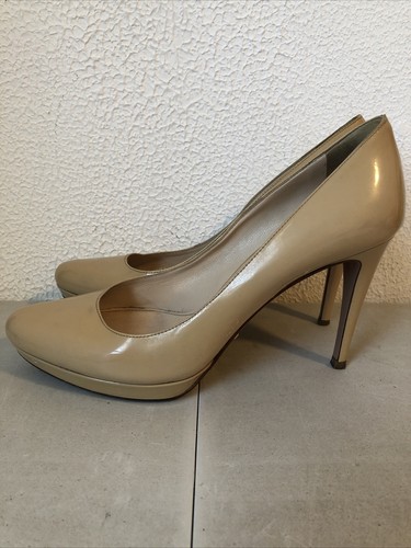 Décolleté Prada in pelle tacchi plateau nudi con tonalità salmone taglia US 7,5 SCARPE2 - Foto 6 di 22