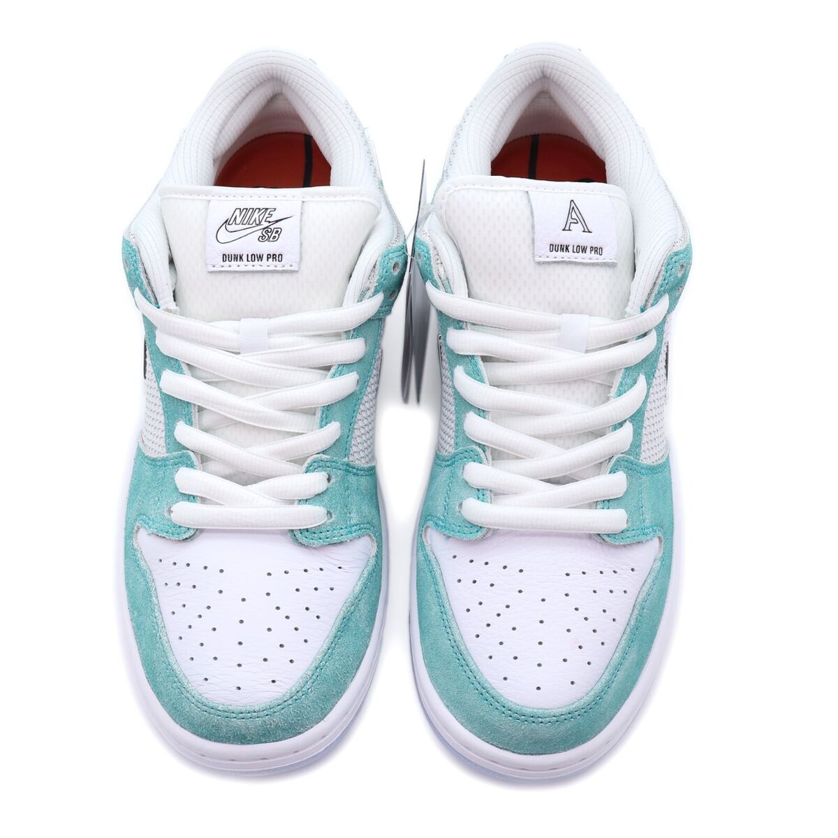 FD2562-400 APRIL SKATEBOARDS Nike SB Dunk Low Pro QS Turbo FD2562-400 APRIL SKATEBOARDS Nike SB Dunk Low Pro QS Turbo