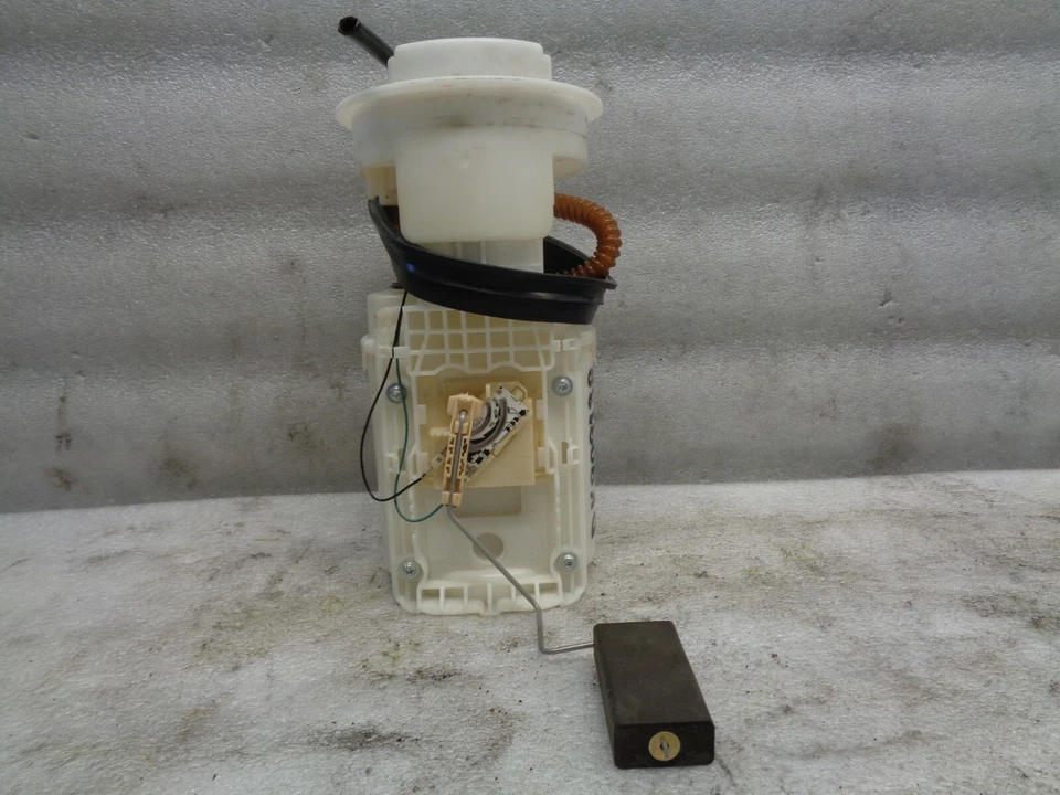 MONTAJE BOMBA COMBUSTIBLE GAS VOLKSWAGEN BEETLE 1998-2001 228233001003 OEM DK909138 Foto 2 de 4