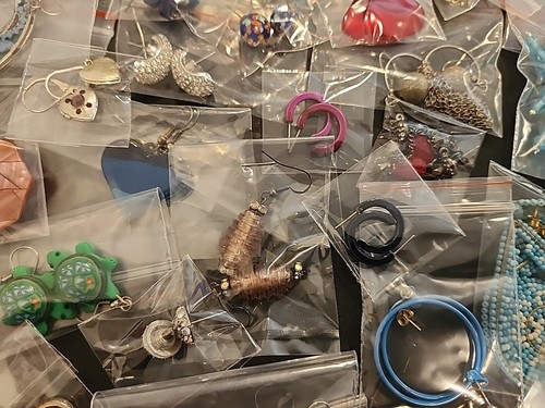 40pr New Earrings WEAR/SELL  Packages Pierced, Casual Chic (551) - Picture 8 of 16