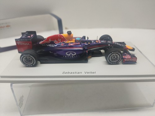 Red Bull RB10 Sebastian Vettel Australia GP 2014 1/43 Spark - Foto 9 di 11