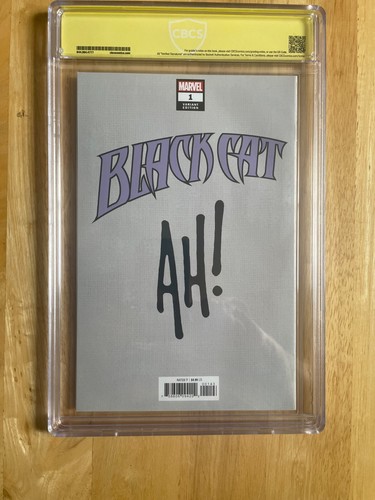 BLACK CAT #1 CBCS 9.8! ADAM HUGHES VARIANT COVER/ SIGNATURE! - Picture 5 of 6