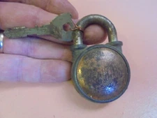 Vintage 101 Padlock with key