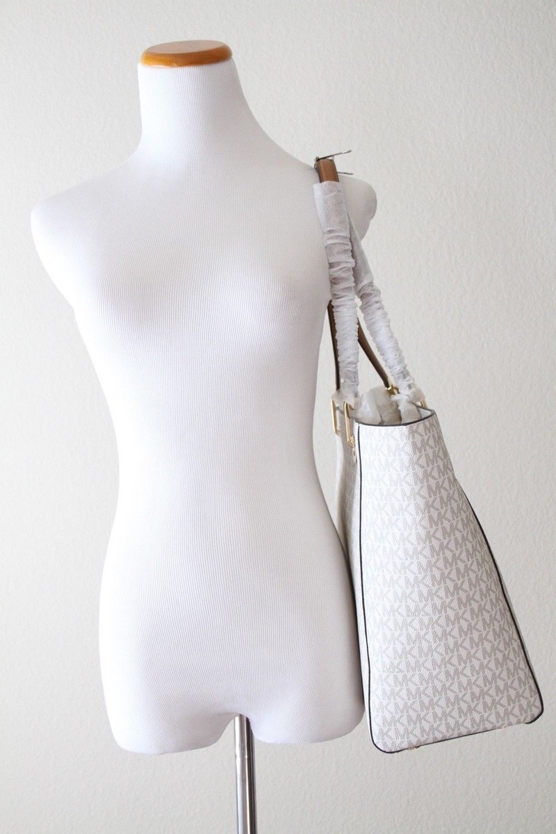 Michael kors raven large logo tote hot sale