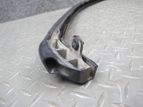 🥇03-06 CHEVROLET SSR FRONT HOOD REAR WEATHERSTRIP RUBBER SEAL 15114843 OEM - Picture 16 of 17