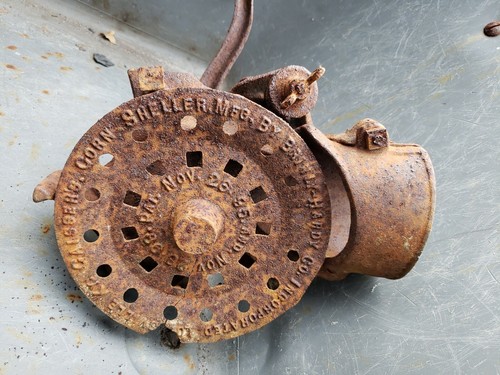 Antique RED CHIEF Cast Iron Corn Sheller 10 X 8 x 6 IN MFG BAINLY Hardy Co - Picture 2 of 12