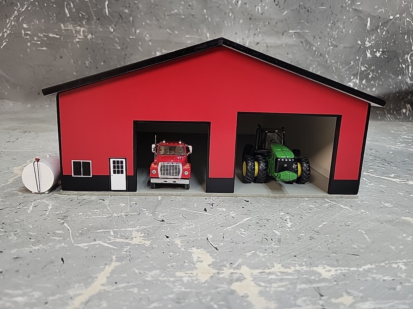 Picture 2 of 8