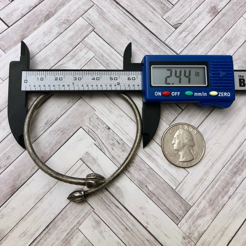 Brazalete vintage de plata grabado hecho a mano - Imagen 5 de 7